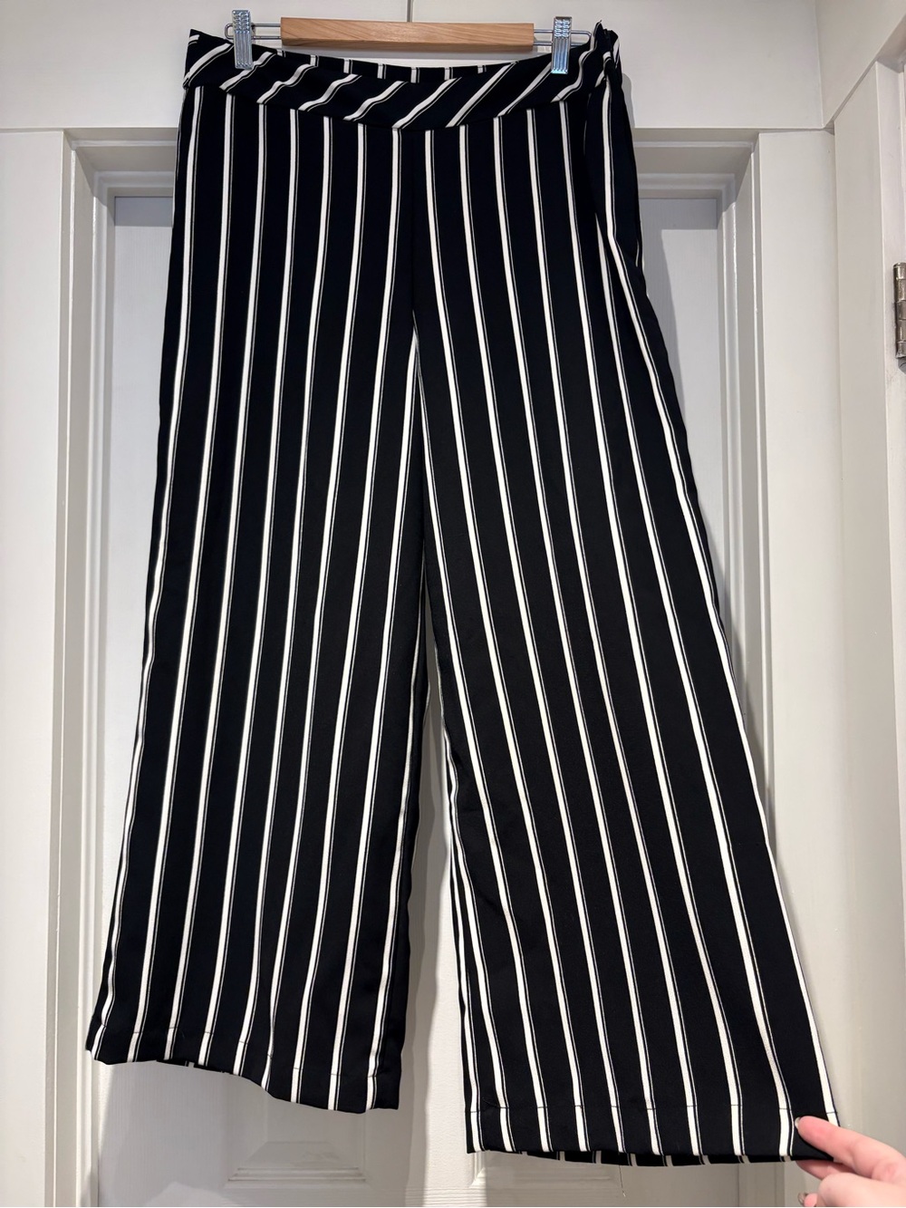 H&M Black Wide-Leg Pants with White Vertical Stripes